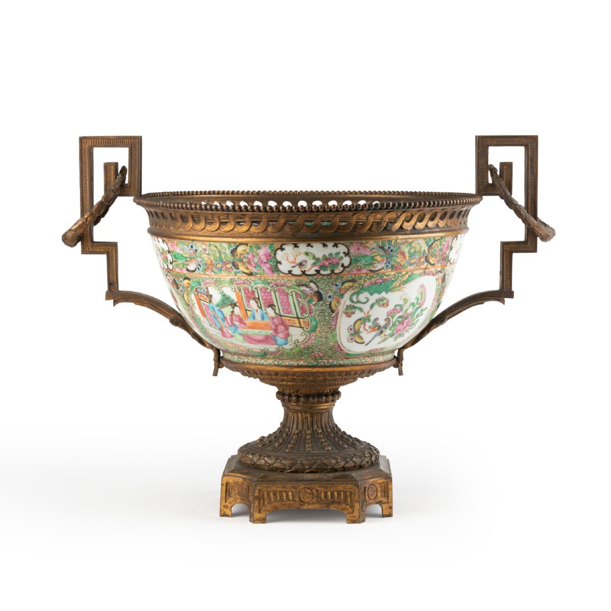 Coupe en porcelaine de Canton et bronze doré, XIXe