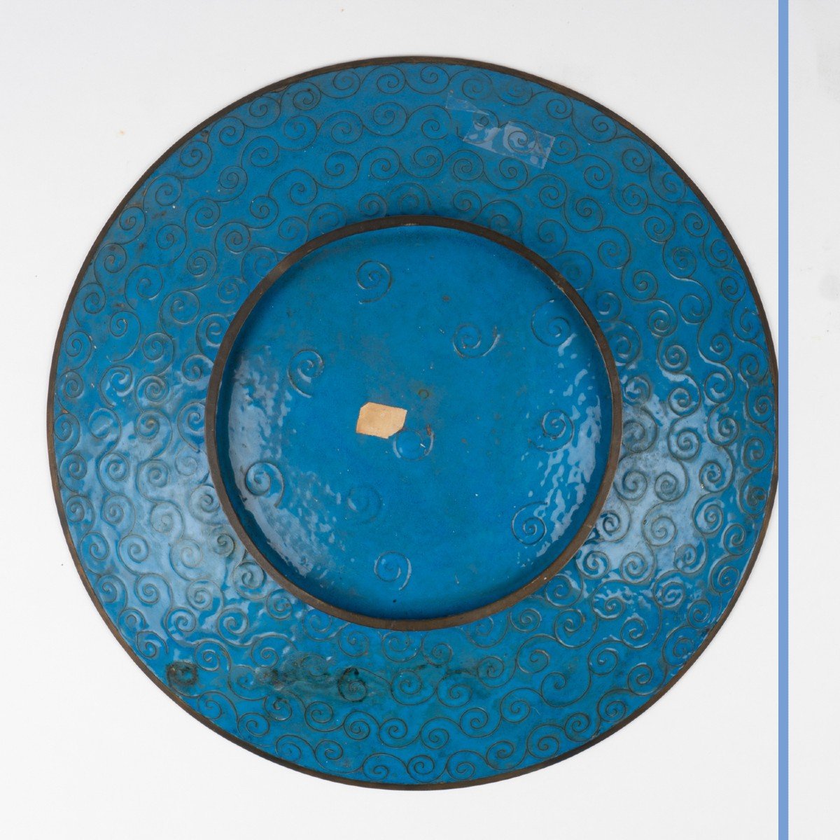 Paire de plats d&eacute;coratifs de forme ronde en &eacute;maux cloisonn&eacute;s, Japon, XIXe-photo-5