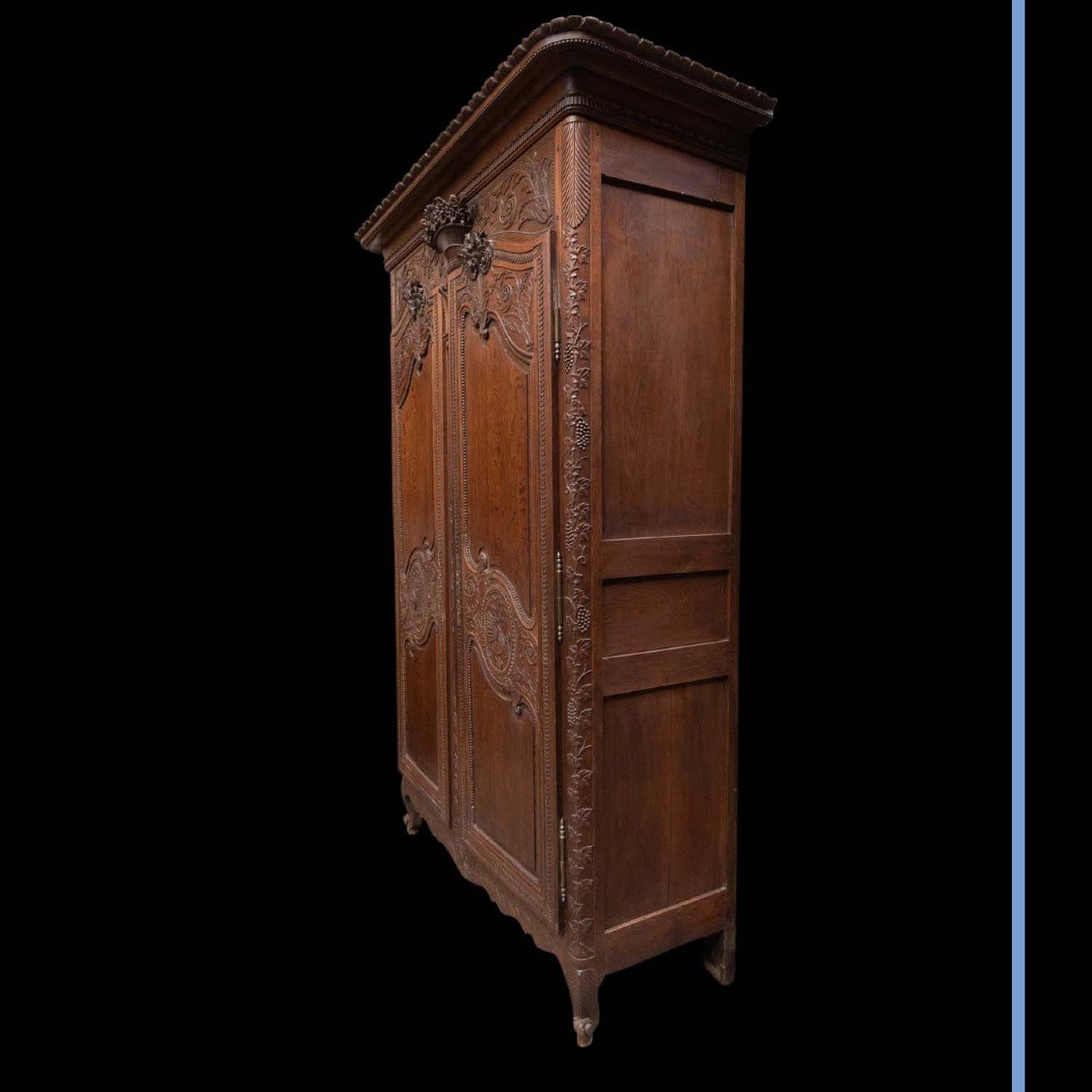 Armoire de mariage en ch&ecirc;ne sculpt&eacute;, Normandie, XIXe-photo-3