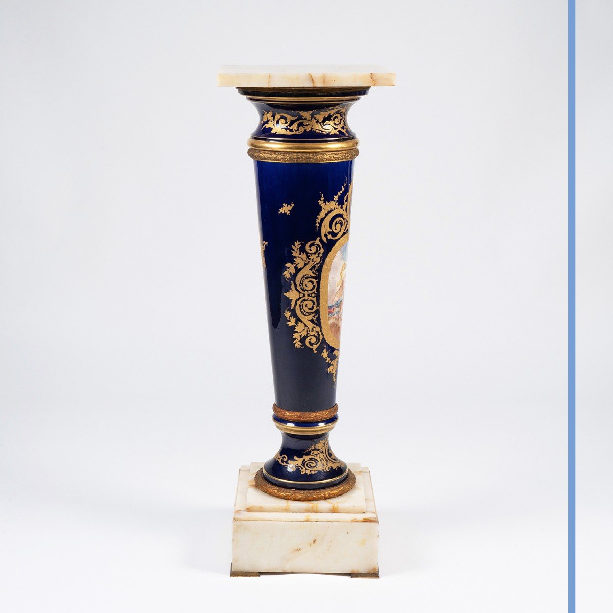 Sellette en porcelaine à fond bleu de Sèvres, bronze doré et onyx, époque Napoléon III, XIXe-photo-4