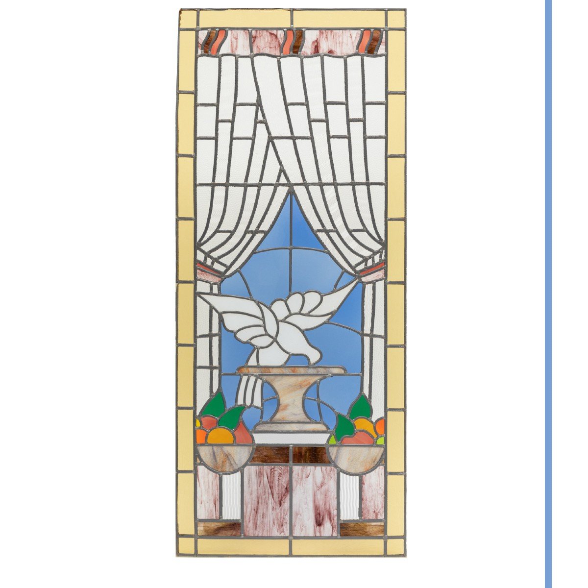 Série de trois vitraux , à décor de roses, d'une colombe et d'une corbeille de fleurs, XXe-photo-1