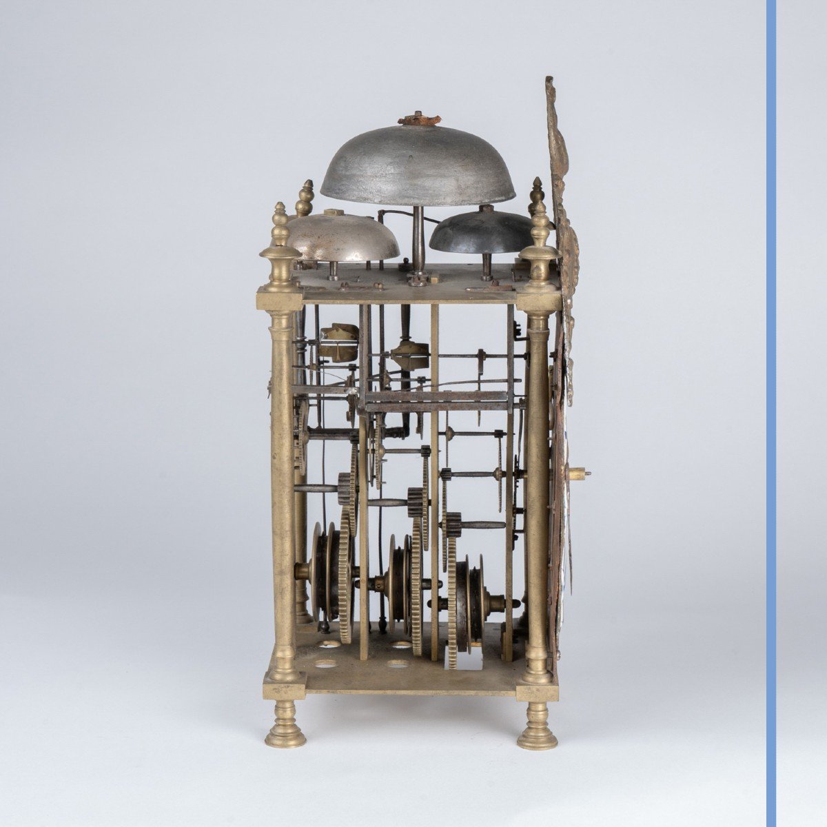 Mouvement  d'horloge en laiton et cartouches émaillées et socle en bois, XIXe-photo-2