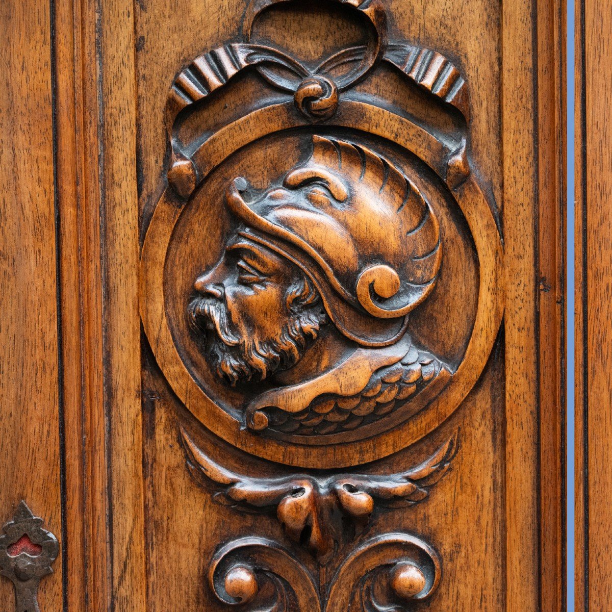 Cr&eacute;dence n&eacute;o-gothique en noyer sculpt&eacute;, XXe-photo-8