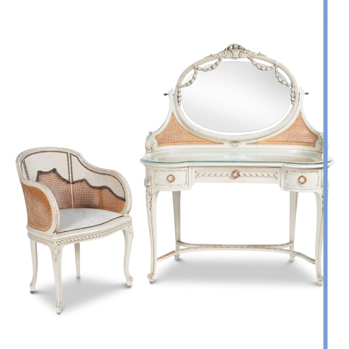 Chambre à coucher de style Louis XVI en bois  sculpté, mouluré et laqué gris, XIXe-photo-1