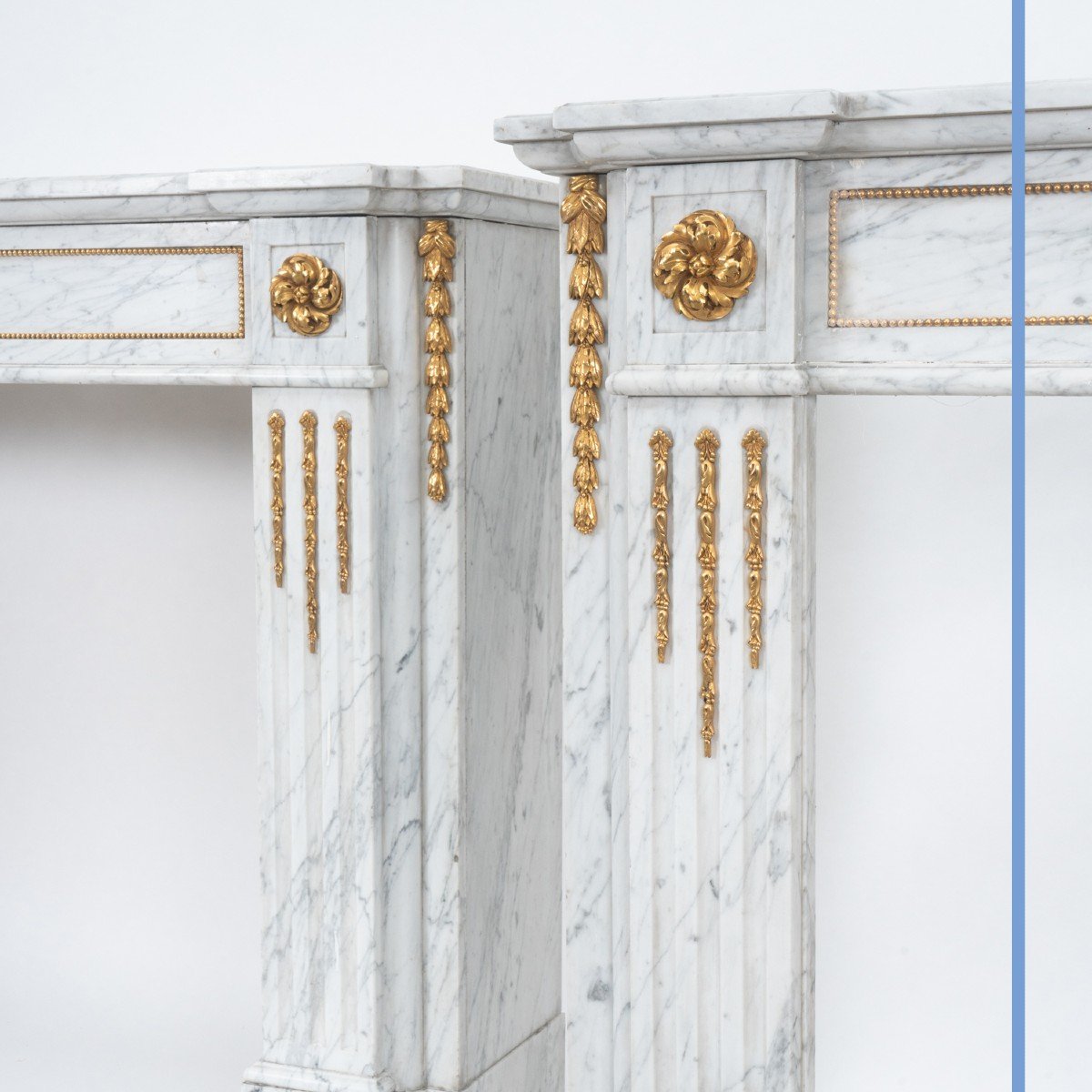 Paire de chemin&eacute;es de style Louis XVI en marbre et bronze dor&eacute;, XIXe-photo-3