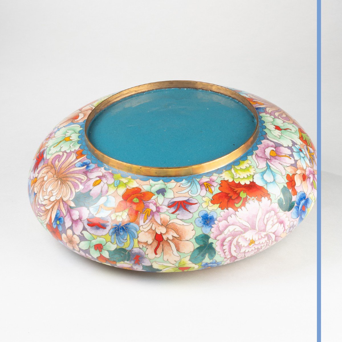 Covered Box In Cloisonné Brass With Rich Floral Decoration, Asia, 20th-photo-7