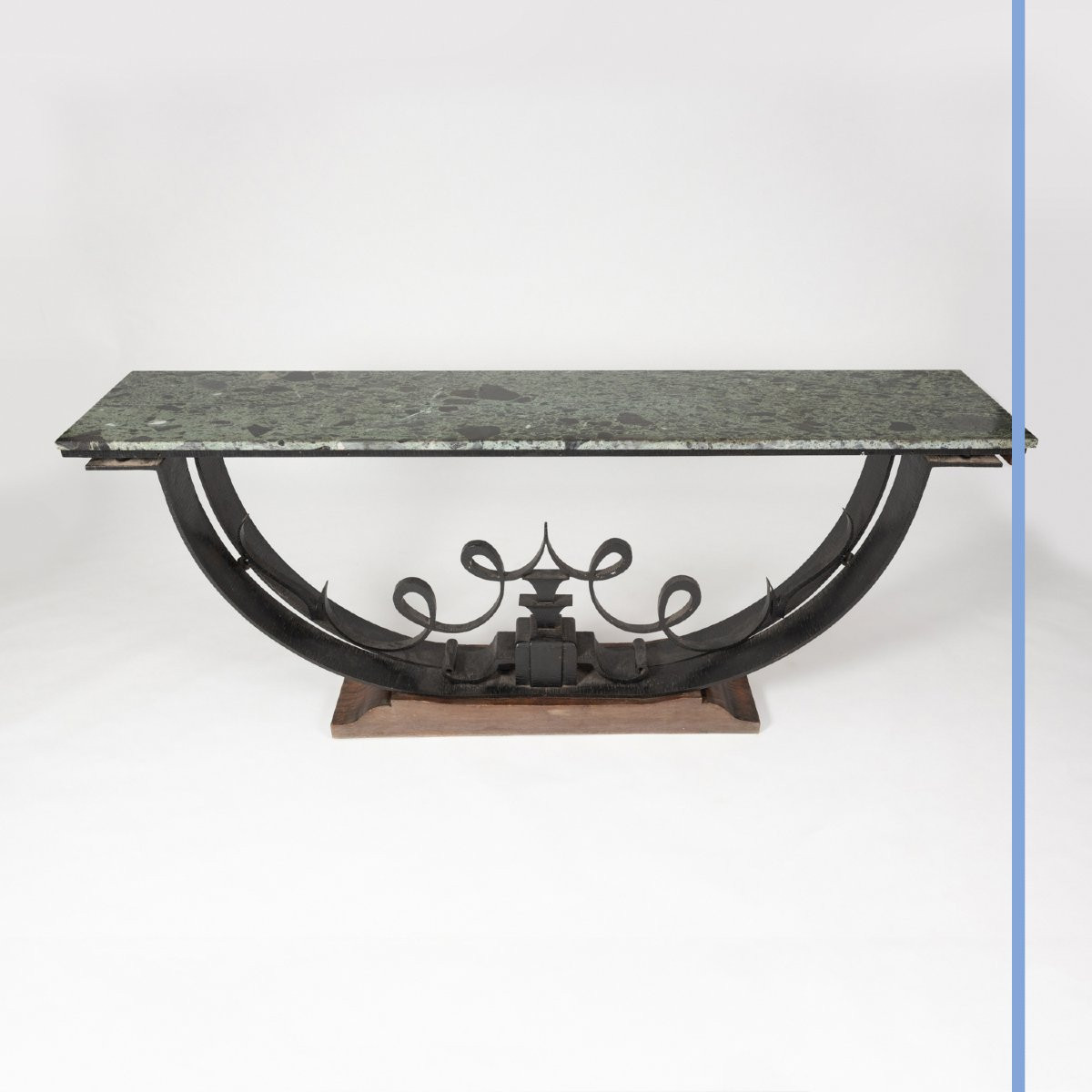 Console d'époque Art Déco en fer martelé et dessus de marbre, XXe-photo-2