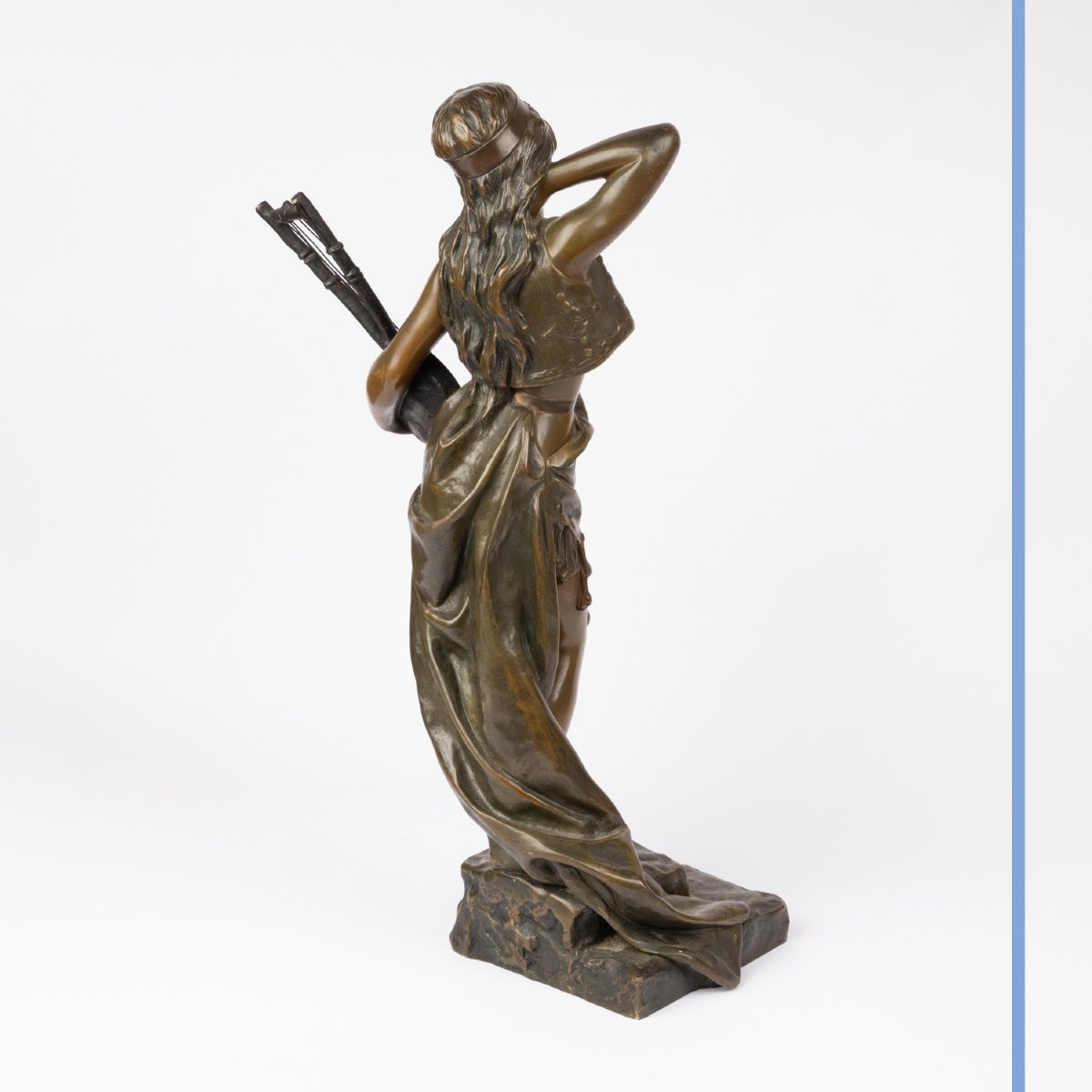 Emmanuel Villanis (1858-1914),  Bohémienne , bronze à patine brune et médaille,  XIXe-photo-4