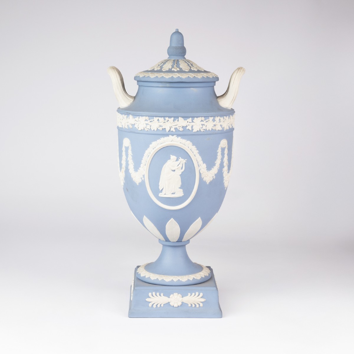 Wedgwood Porcelain Casserole Dish, 19th