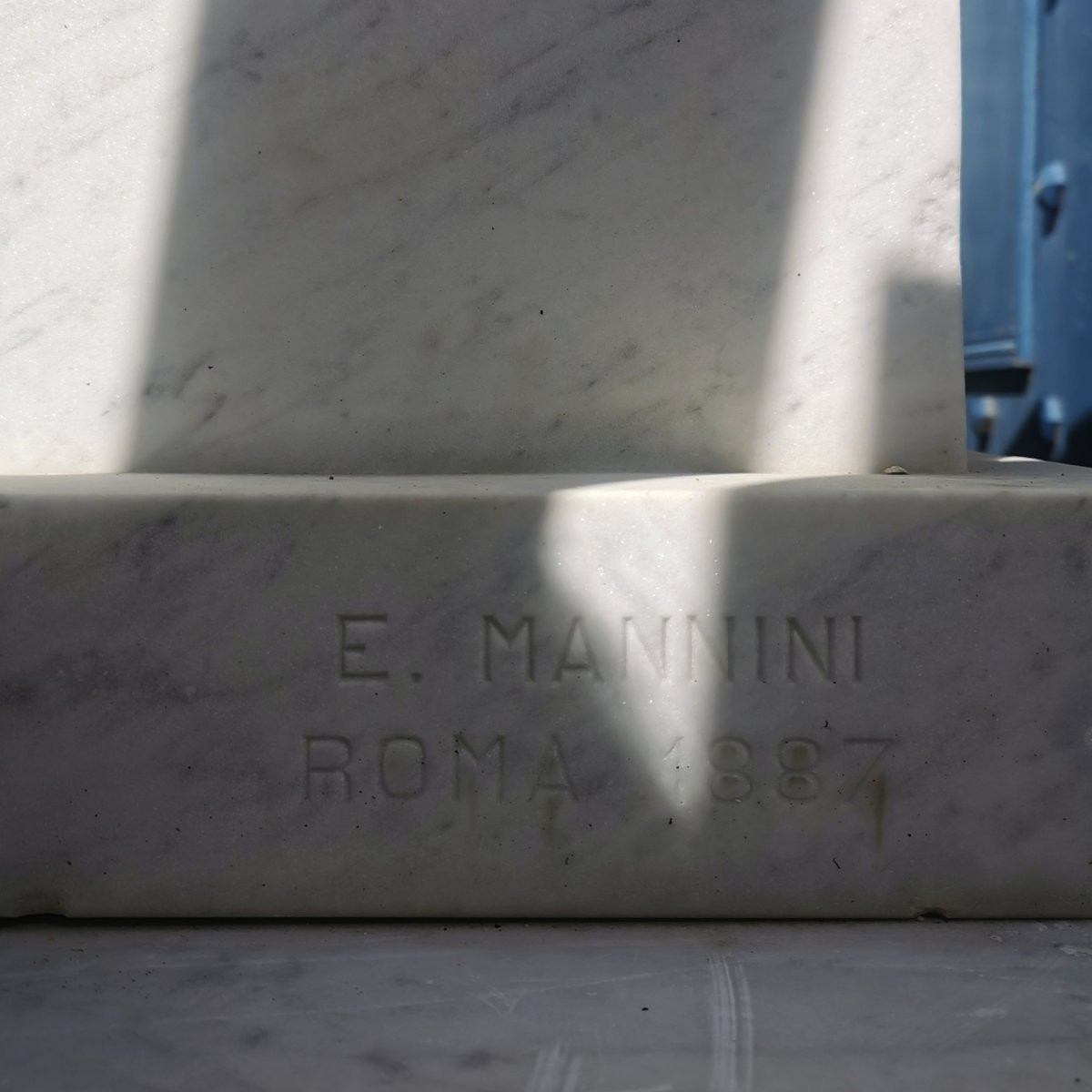 E. Mannni (XIXe), Le musicien, marbre de carrare et marbre br&egrave;che, XIXe-photo-7
