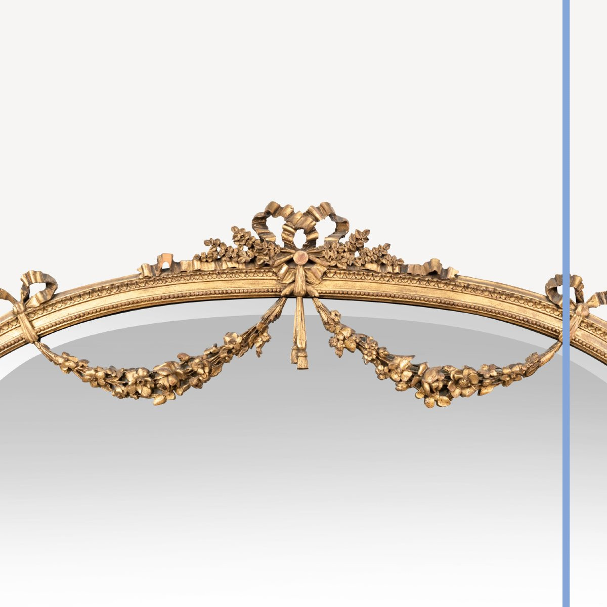 Miroir de style louis XVI en bois doré de forme oval, XIXe-photo-3