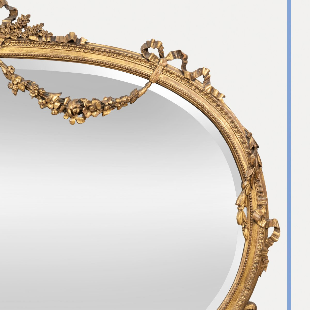 Miroir de style louis XVI en bois doré de forme oval, XIXe-photo-4