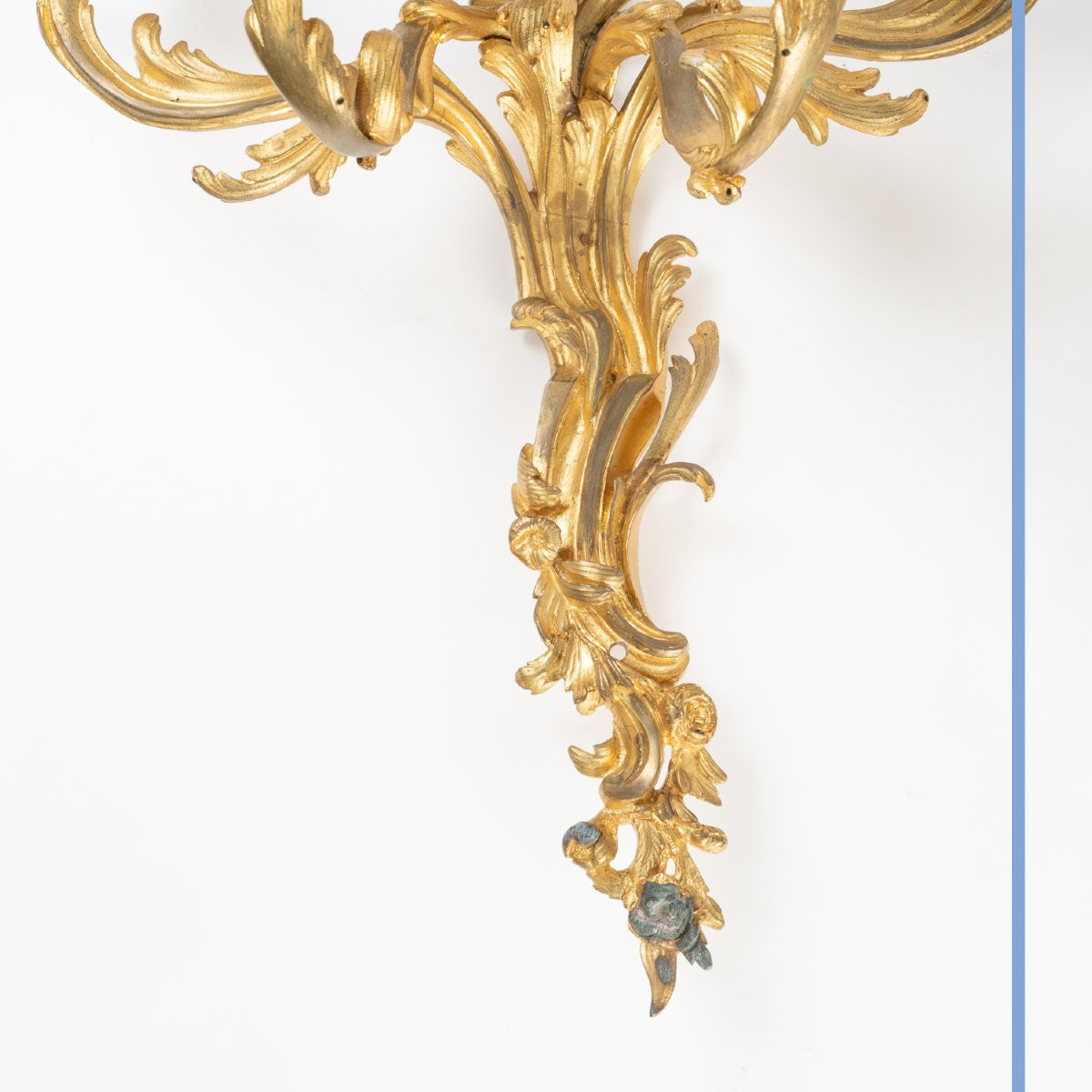 Paire d&#039;appliques de style Louis XV en bronze dor&eacute;, XIXe-photo-3