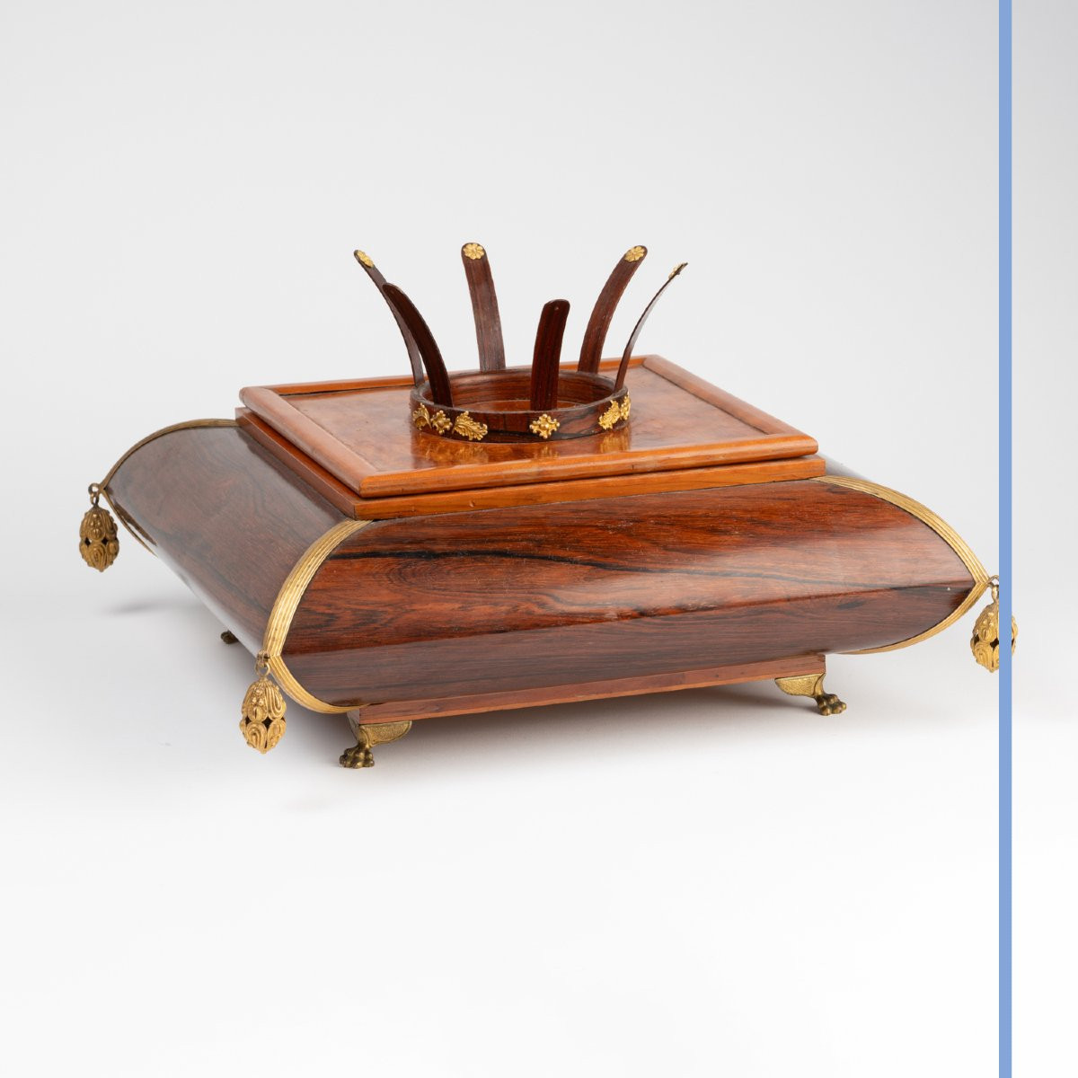 Maison Giroux (1799 - 1885), Box, 19th -photo-1