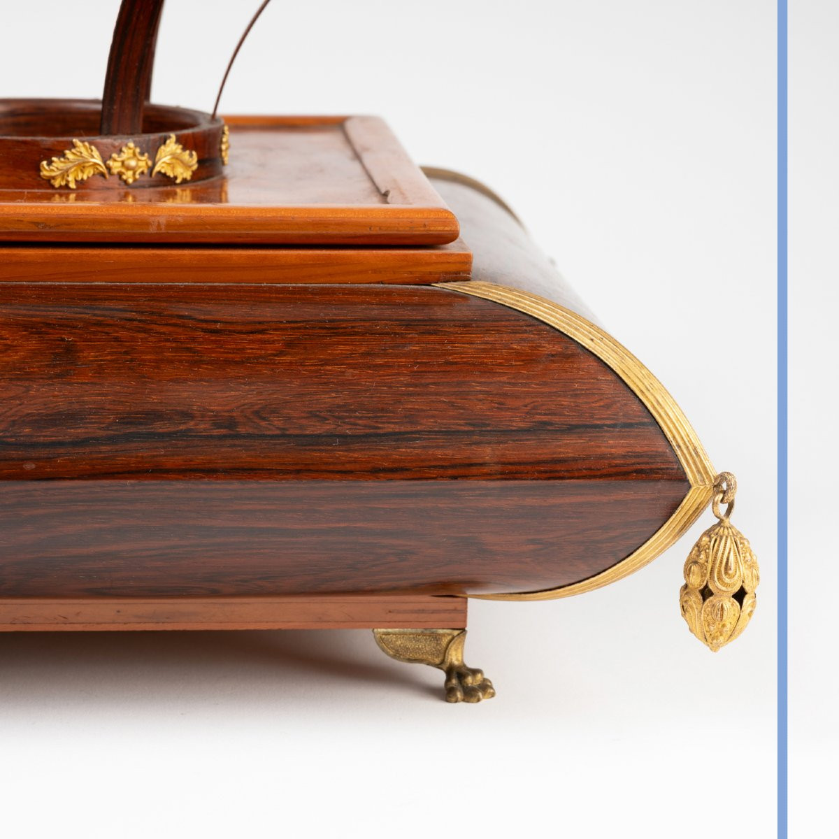 Maison Giroux (1799 - 1885), Box, 19th -photo-6