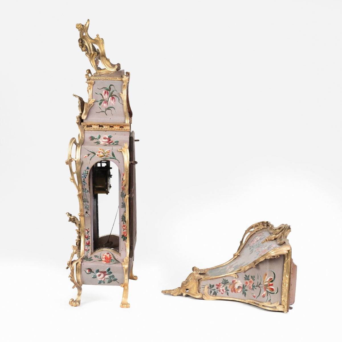 Cartel et son cul de lampe en bois peint et bronze dor&eacute;, XVIIIe-photo-4