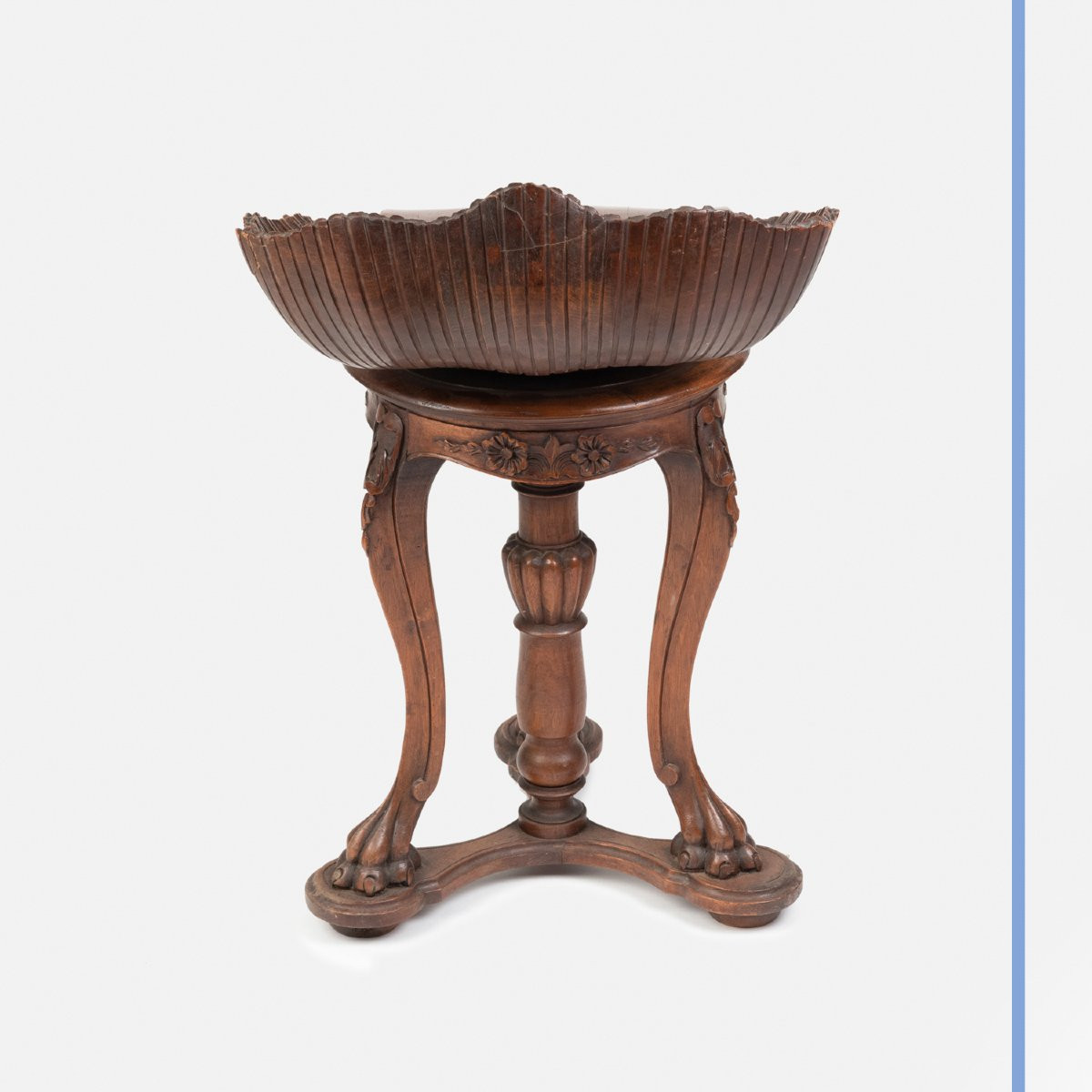 Chaise de harpiste en noyer sculpté d'une coquille, XIXe-photo-4