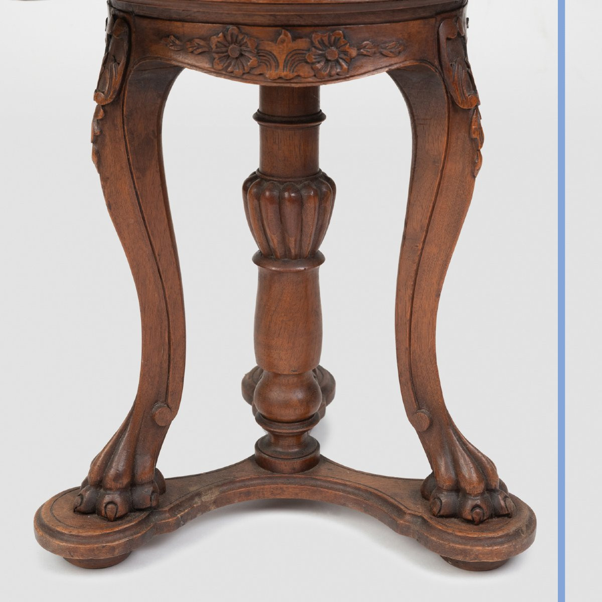 Chaise de harpiste en noyer sculpté d'une coquille, XIXe-photo-7