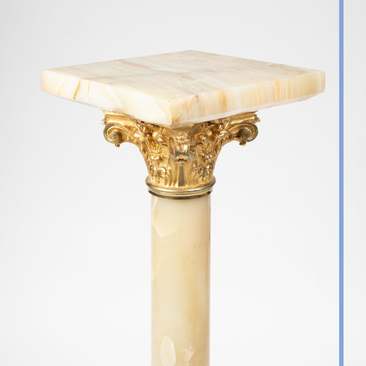 Sellette en onyx et bronze doré aux putti, XIXe-photo-1