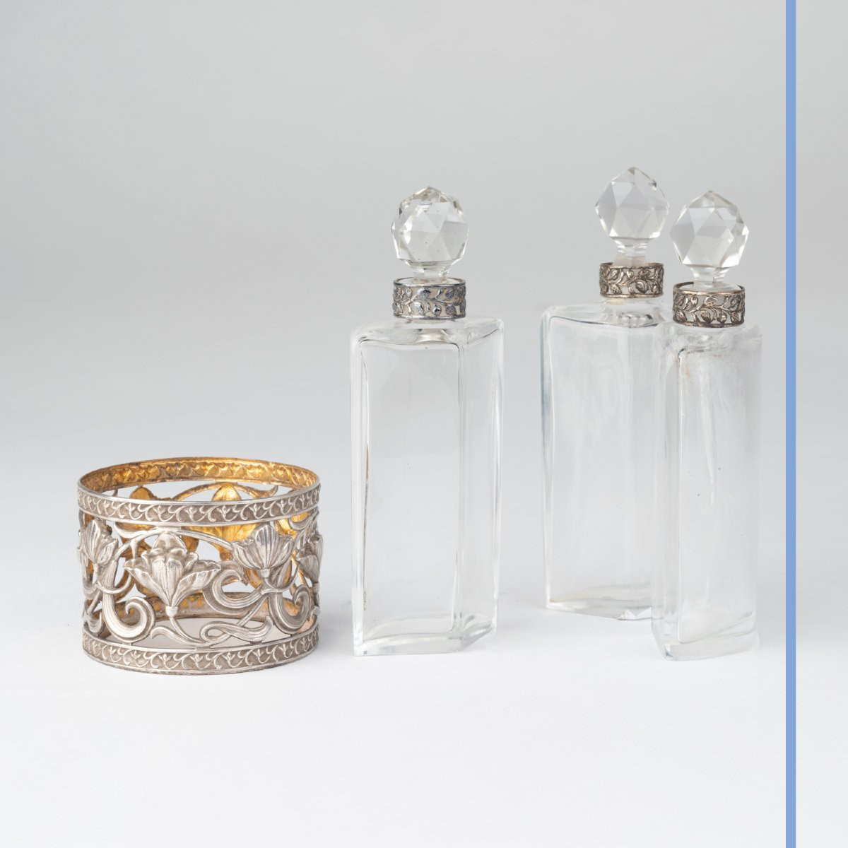 Three Bottle Perfume Cabinet In Cut Glass With A Silver-plated Metal Mount, 20th Century-photo-4