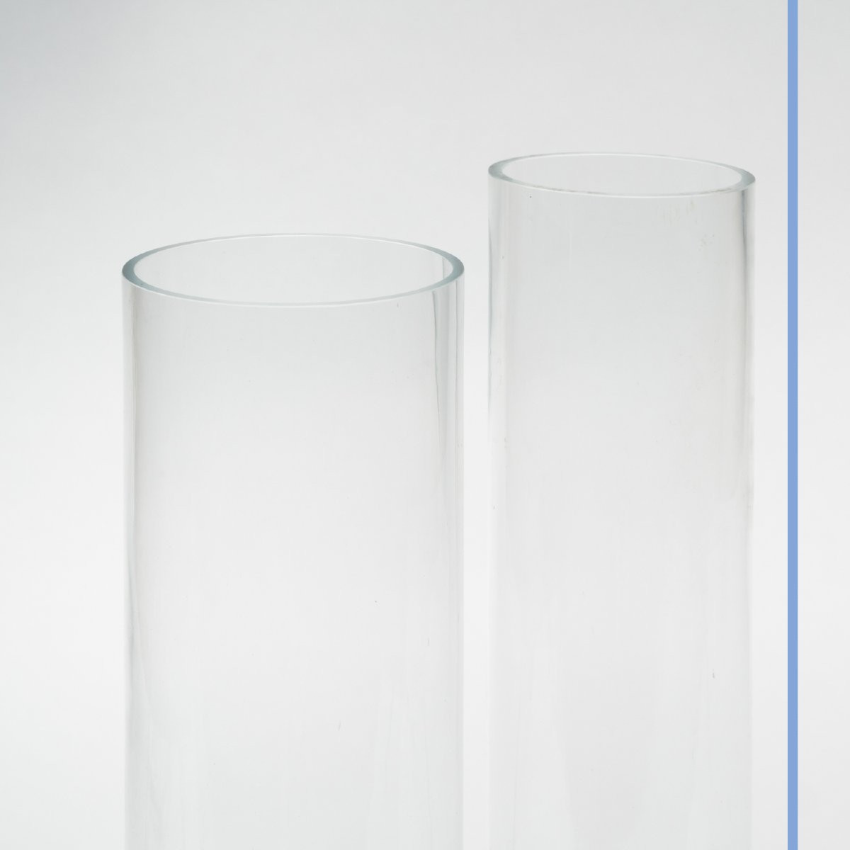 Paire de vases pour Lys en verre, XXe-photo-3