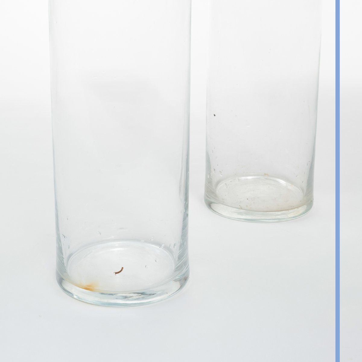 Paire de vases pour Lys en verre, XXe-photo-1