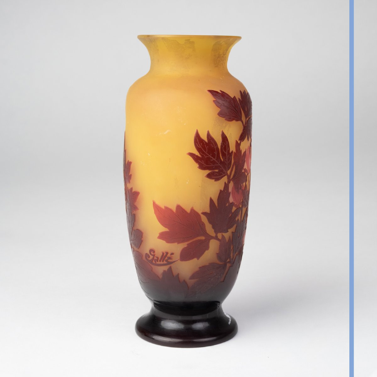 Gallé Workshop (1904-1936), Multi-layered Glass Vase With Fuchsias, 19th-photo-3