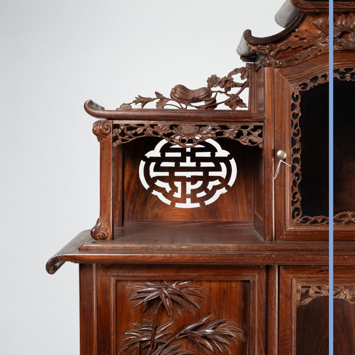 Indochinese Cabinet In Carved Exotic Wood, 20th Century-photo-3