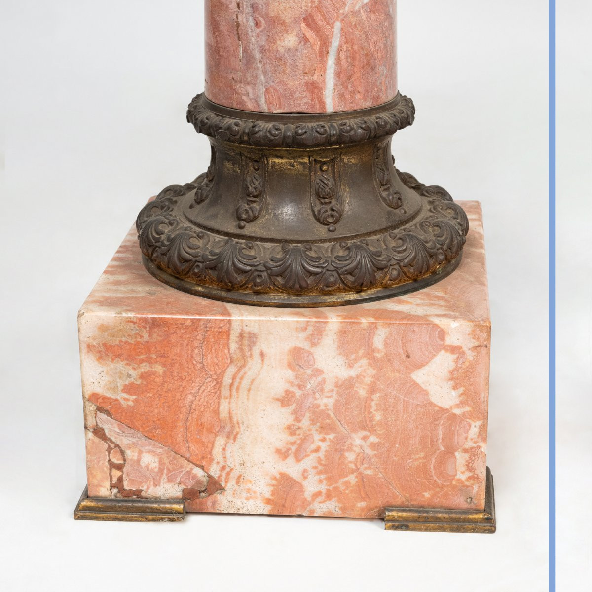 Paire de colonnes en marbre rose et bronze doré, XIXe-photo-4