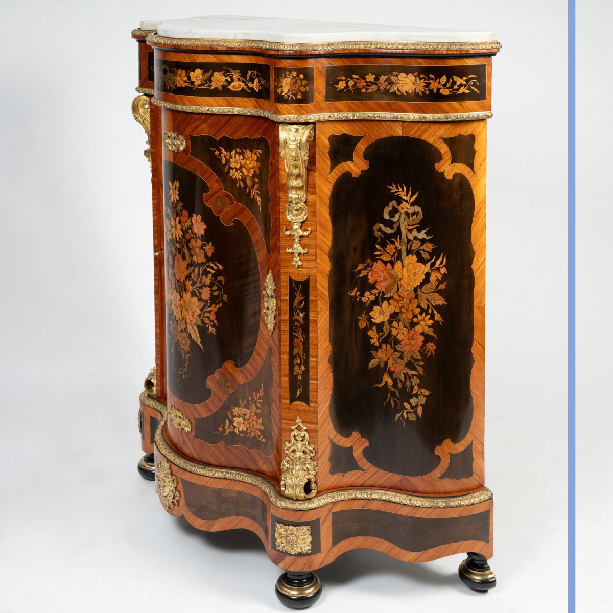 Meuble à hauteur d'appui en marqueterie de bois précieux, XIXe-photo-4