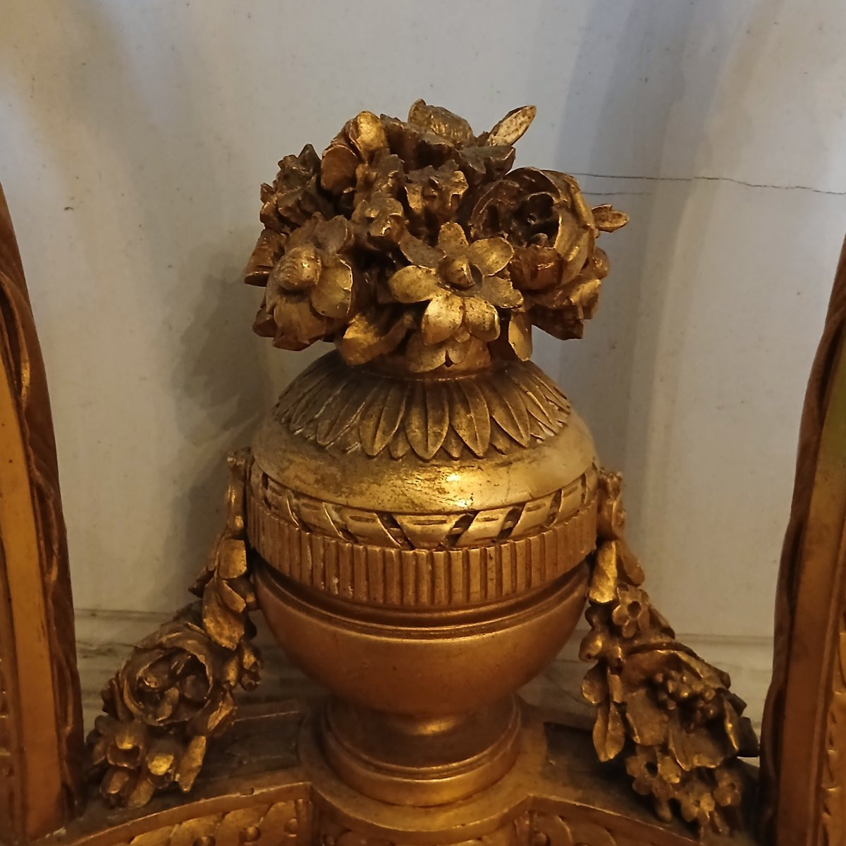 Console et son miroir richement sculpté en bois doré, XIXe-photo-2