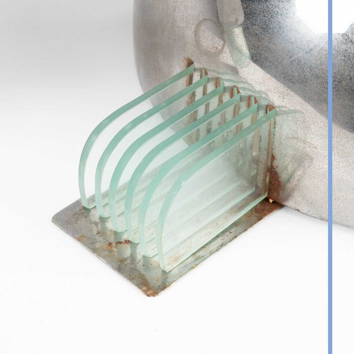 In The Style Of Jean Perzel (1892-1986), A Pair Of Metal And Glass Wall Sconces, 20th Century-photo-4
