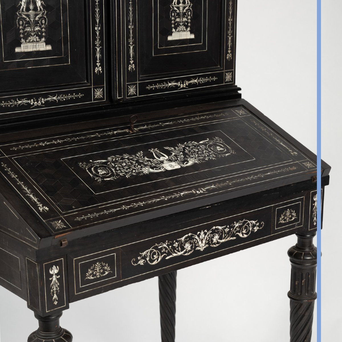 Charles Hunsinger (1823-1893), Bonheur du Jour en ébène et incrustations d’ivoire, XIXe-photo-4