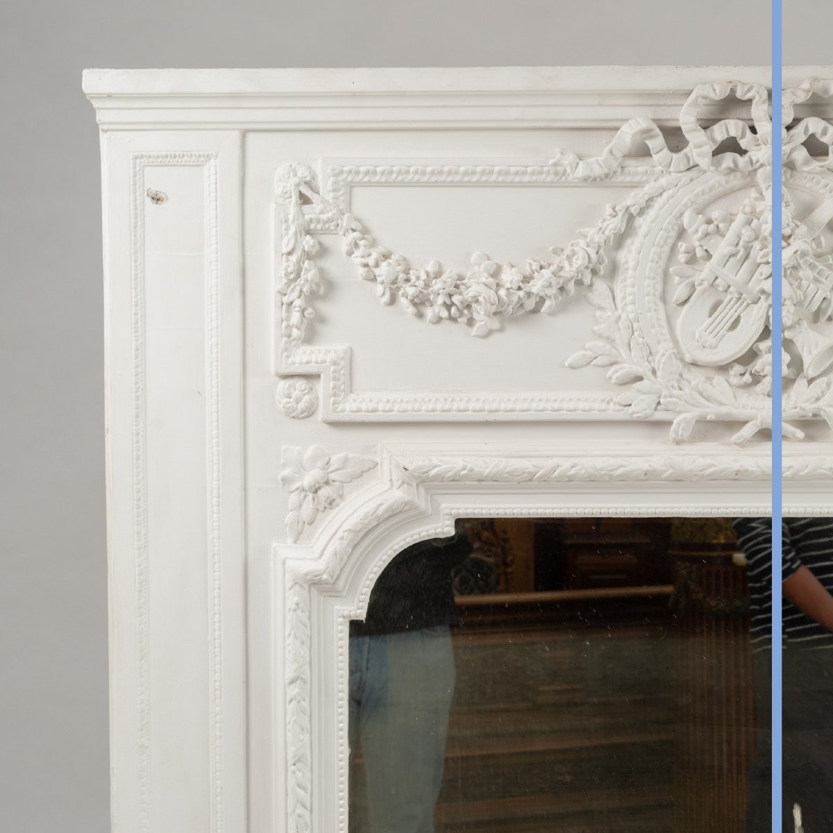 Trumeau de style Louis XVI en bois laqué blanc, XIXe-photo-2