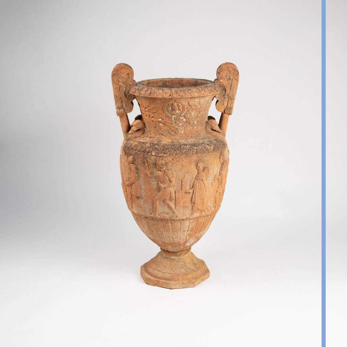 Vase à l'antique en terre cuite, XIXe-photo-3