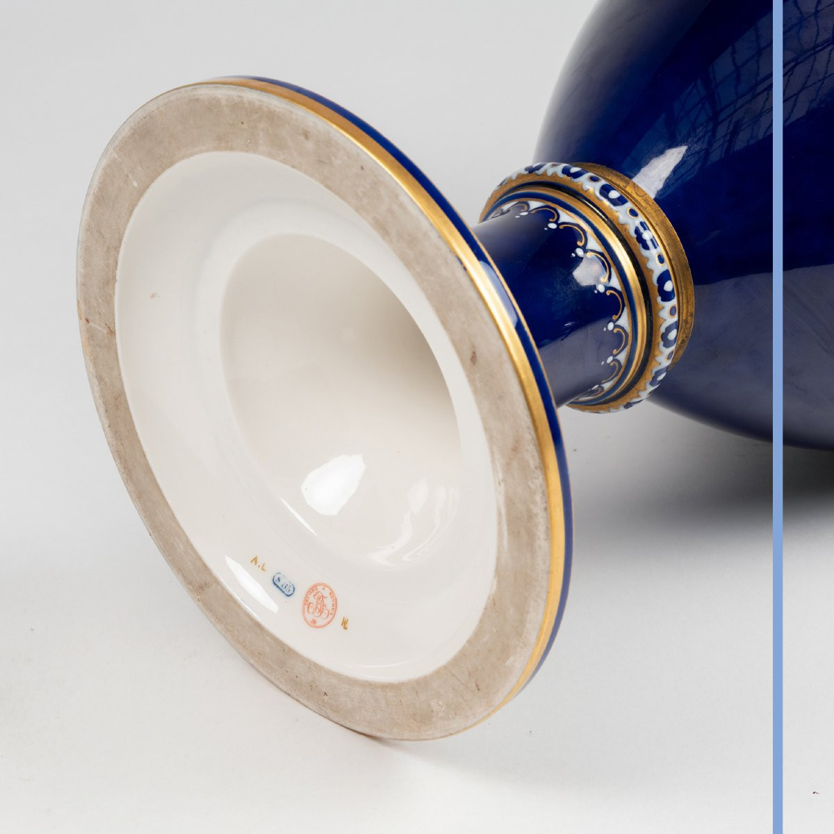 Sèvres Manufactory, Blue And Gilt Porcelain Vase With Enamel Decoration, 19th Century-photo-3