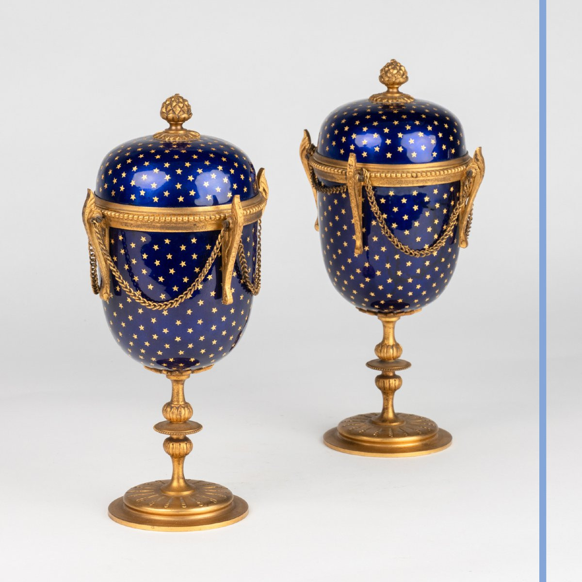 Paire de pots couverts en cuivre émaillé et bronze doré, XIXe-photo-2