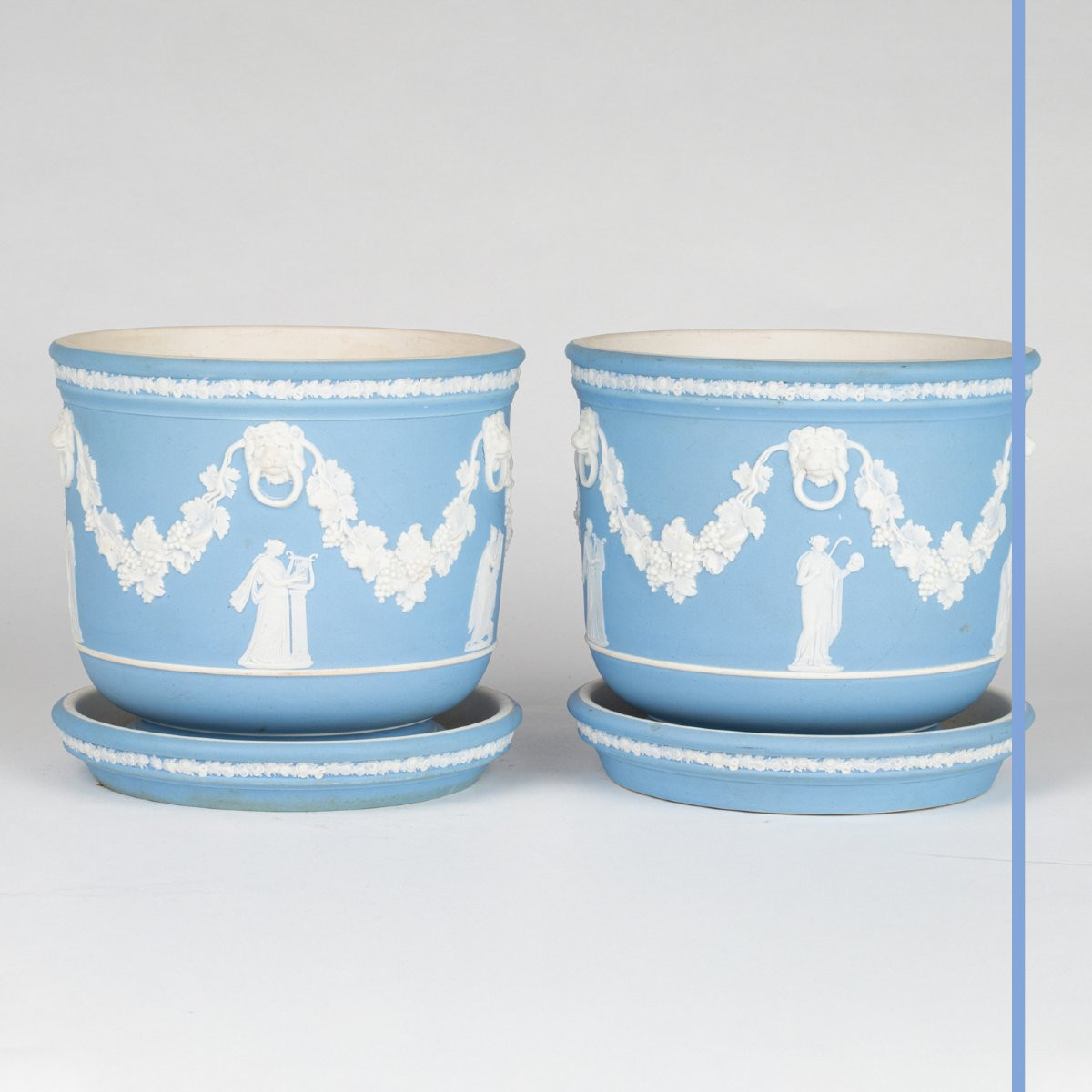 Pair Of Wedgwood Porcelain Planters, 20th Century-photo-2