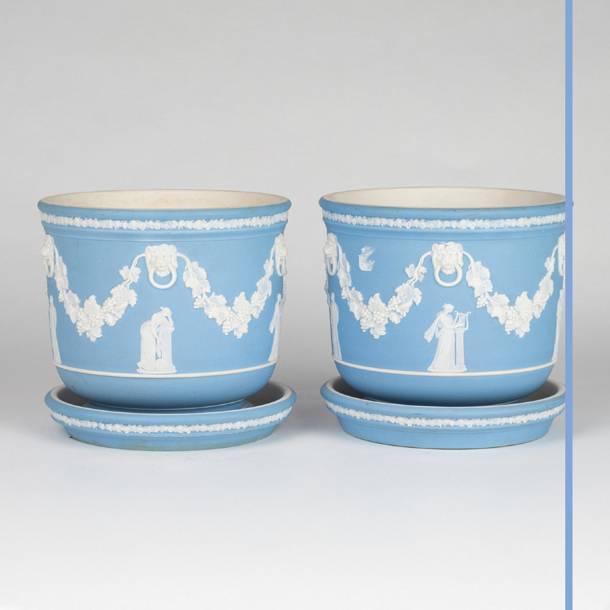 Pair Of Wedgwood Porcelain Planters, 20th Century-photo-3