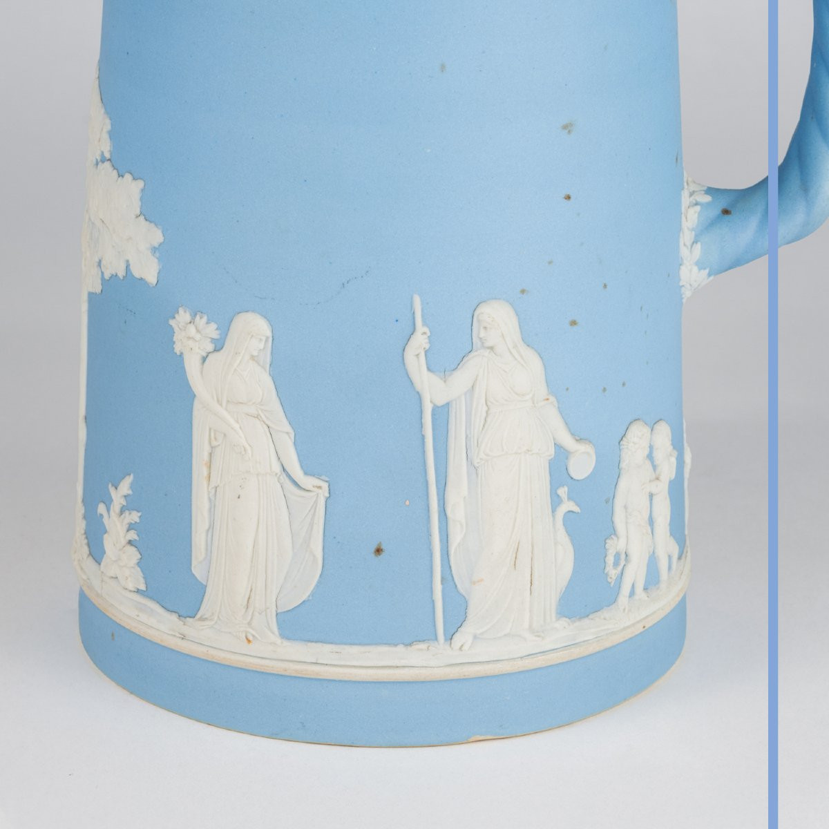 Carafe en porcelaine de Wedgwood, XIXe-photo-1