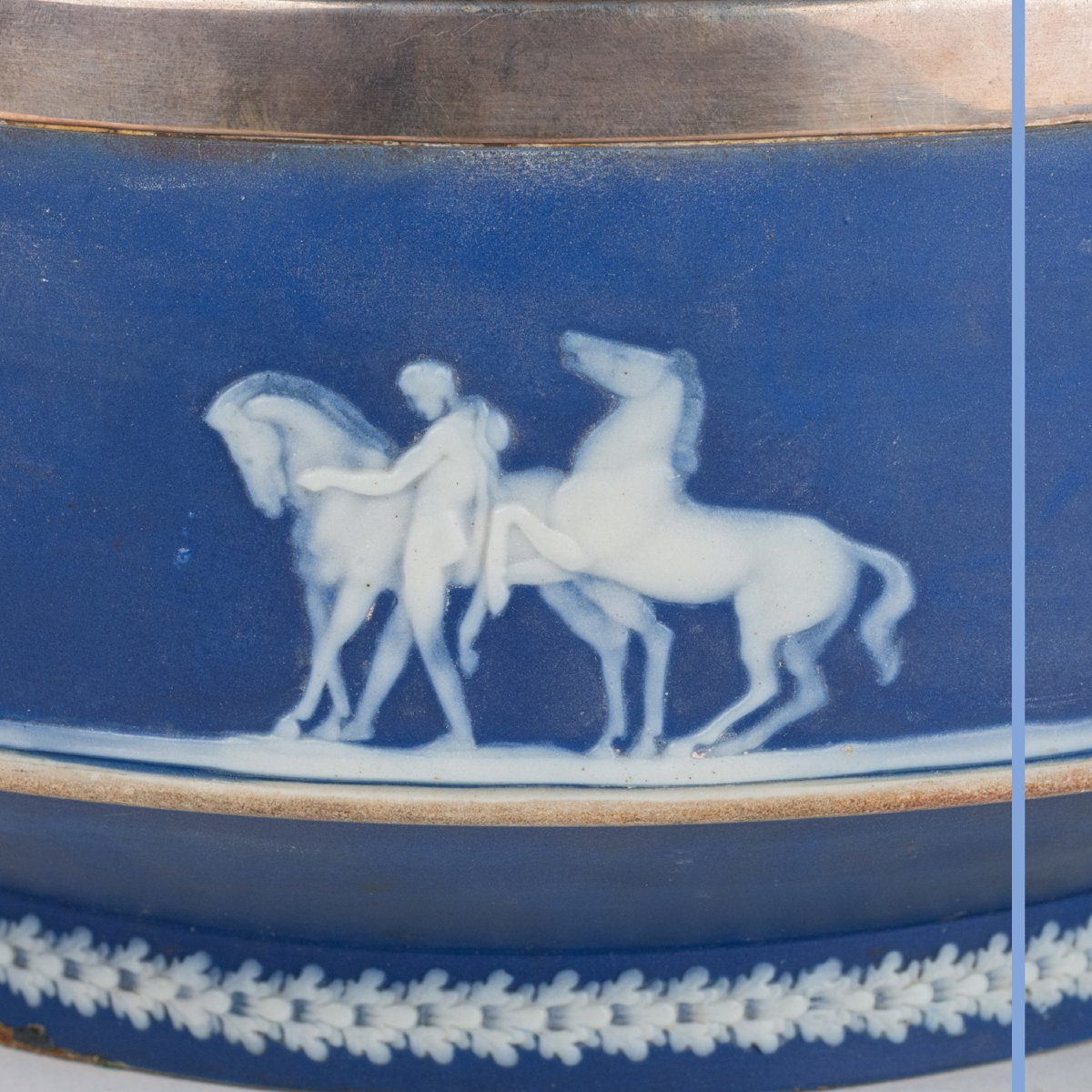 Wedgwood Porcelain And Silver-plated Metal Bowl, 20th Century-photo-2