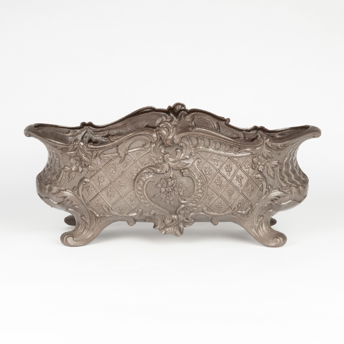 Deville Paillette, Jardinière de style Louis XV en fonte, XXe