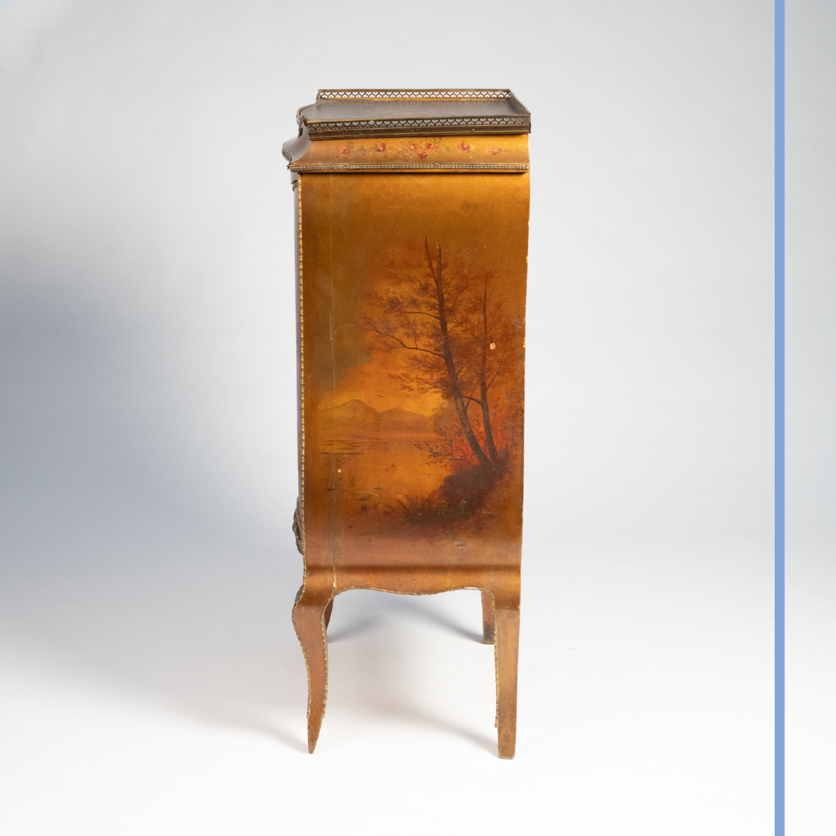 19th-century Louis XV-style Varnished Wooden Cabinet By Martin -photo-2