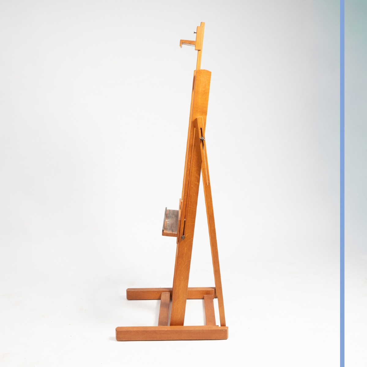 Oak Easel, XXth Century-photo-1