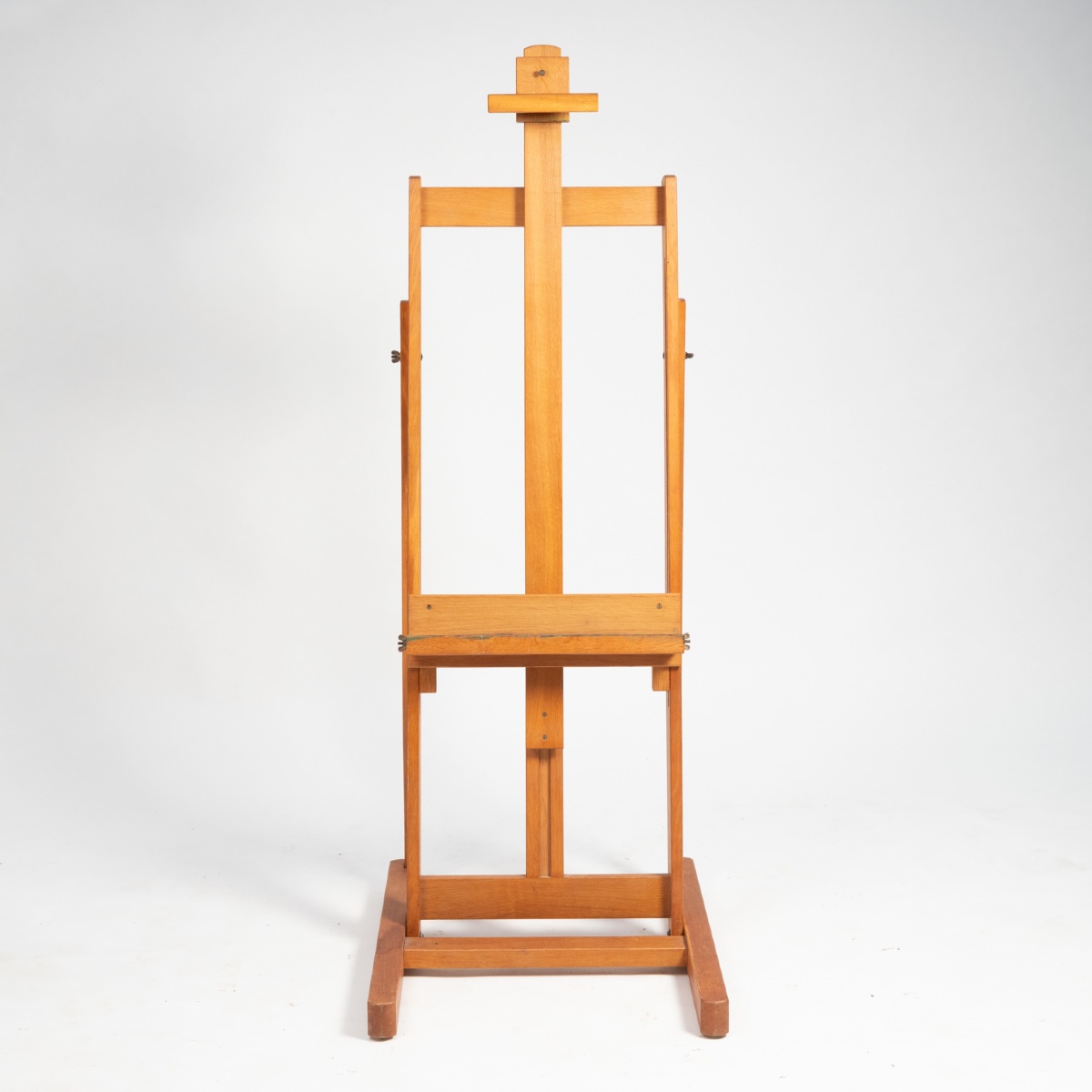 Oak Easel, XXth Century