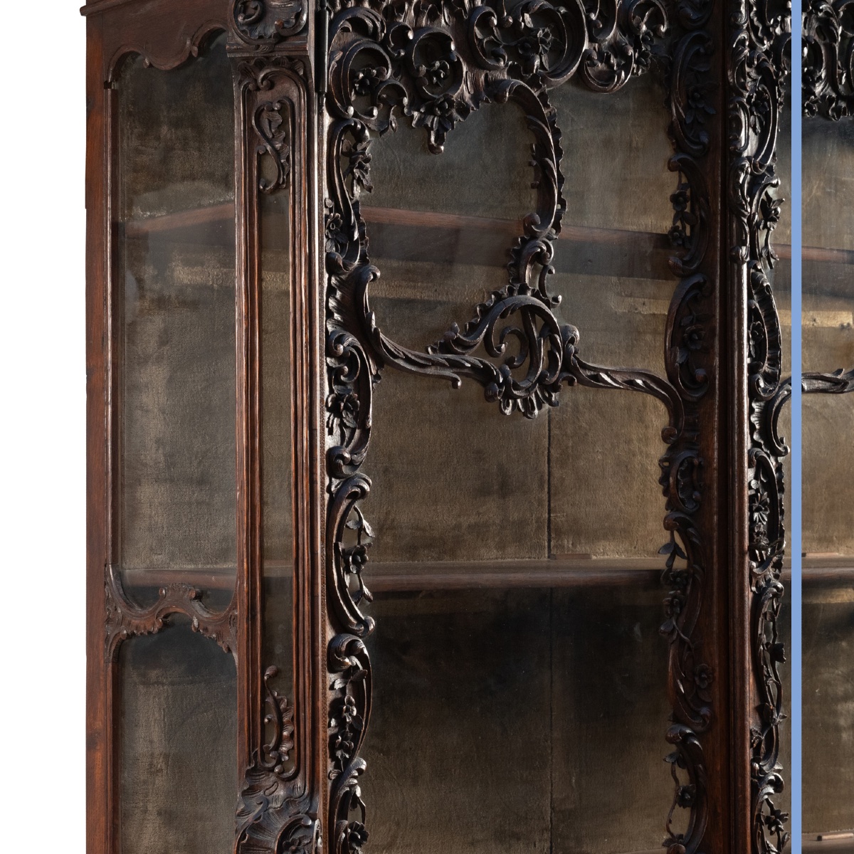 Carved Oak Liège-style Louis XV Two-part Glazed Sideboard, XIXth-photo-4