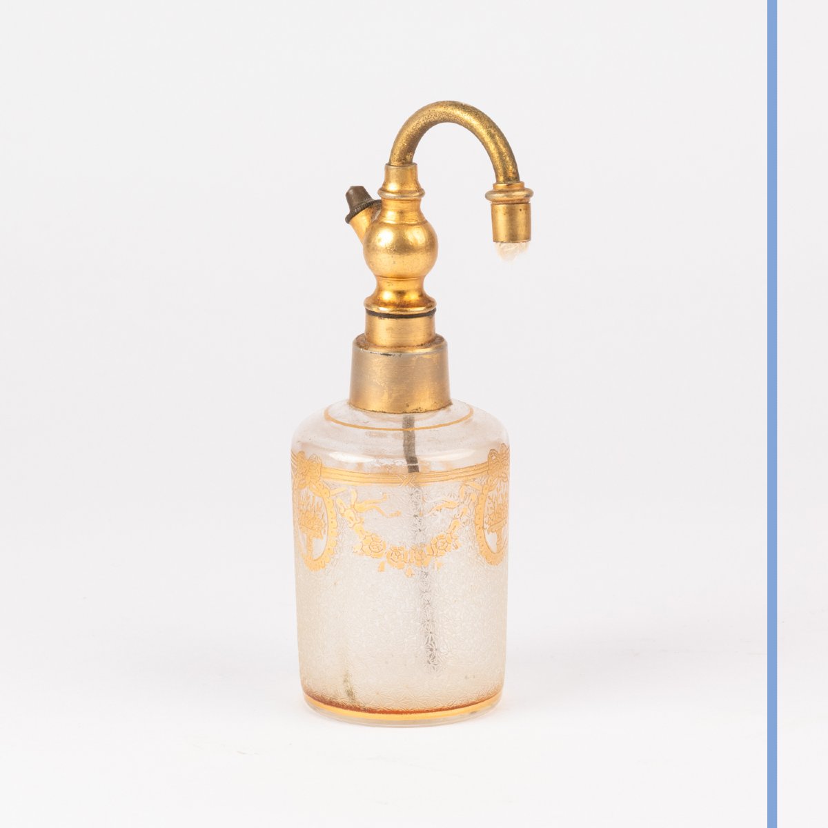 Nécessaire de toilette en cristal gravé et réhaussé à l'or, XIXe-photo-3