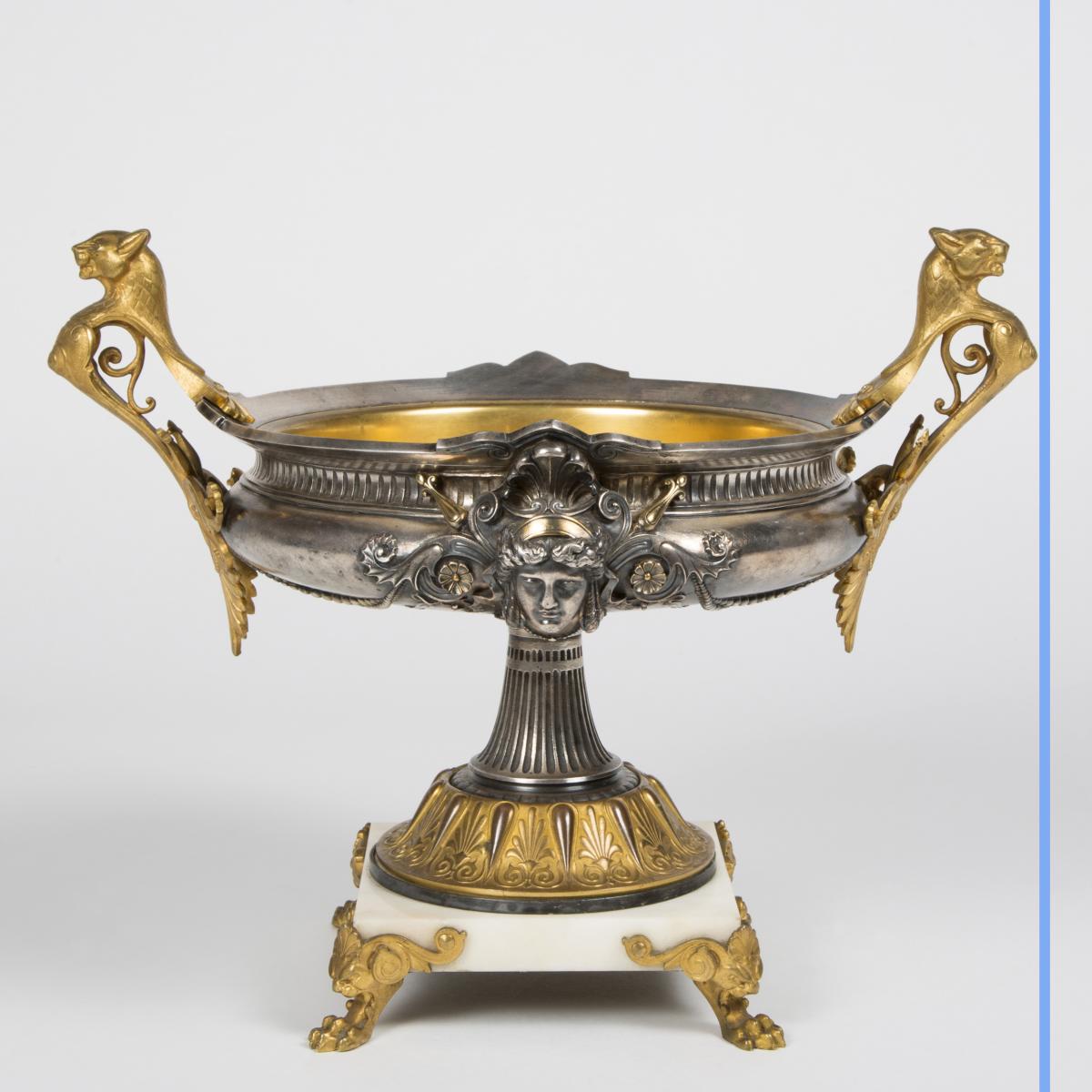 Coupe de style empire en bronze argenté et doré, XIXe-photo-1