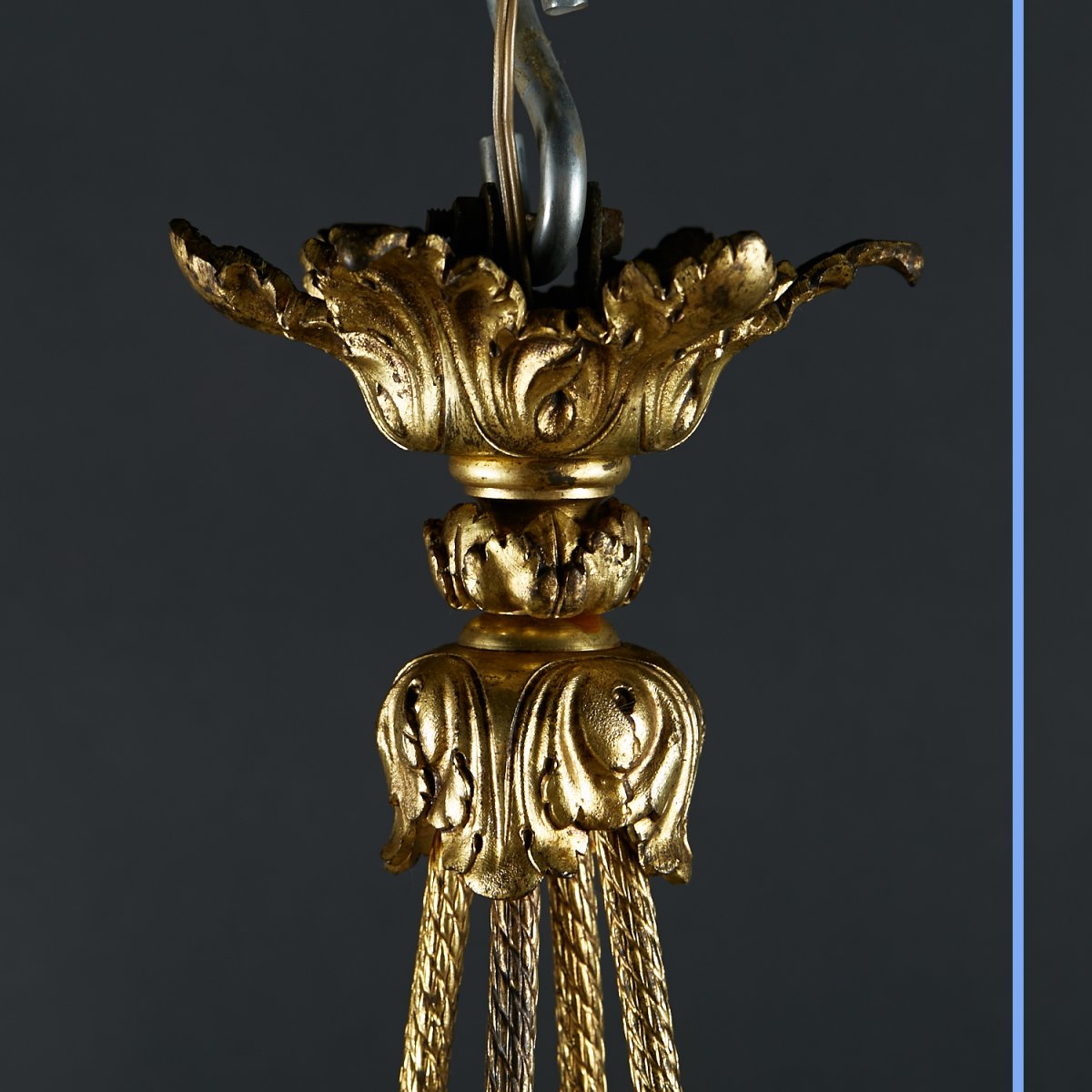 Lustre aux angelots en bronze doré et verre gravé, XIXe-photo-3