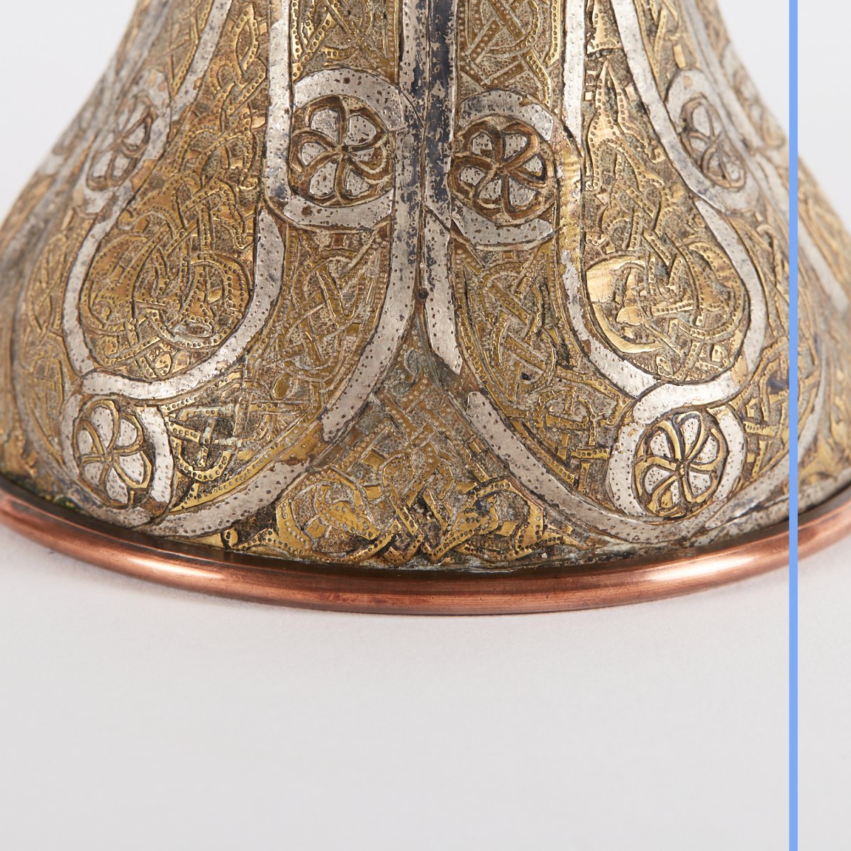 Paire de vases en métal argenté et doré gravé, Syrie, XIXe-photo-7